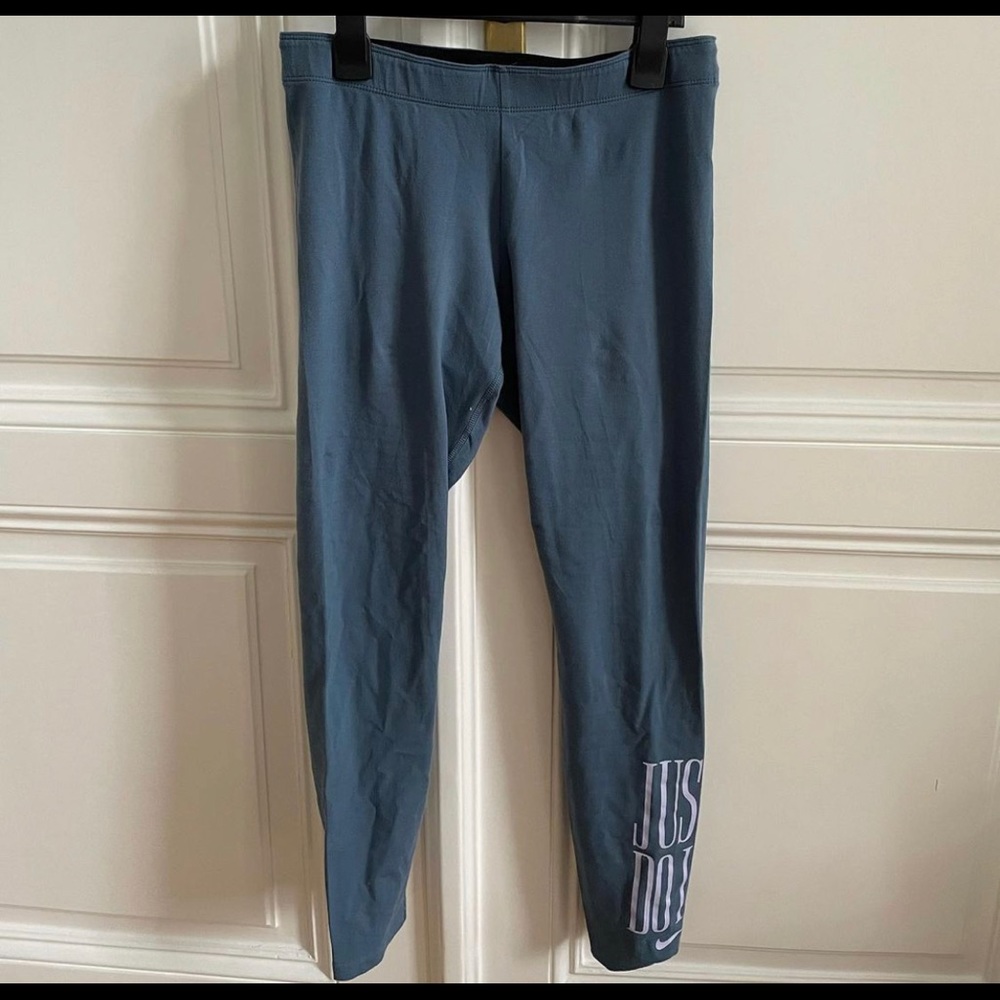 Nike leggings - size Small - Picture 3 of 4